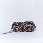 Accesorios cosmetiquero Sofia de la marca AV-2025-507, con compartimentos y diseño compacto para organización de maquillaje.