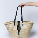 Bolso shopper Kim en negro de accesorios AV-2025-604, hecho de material duradero y con diseño amplio.