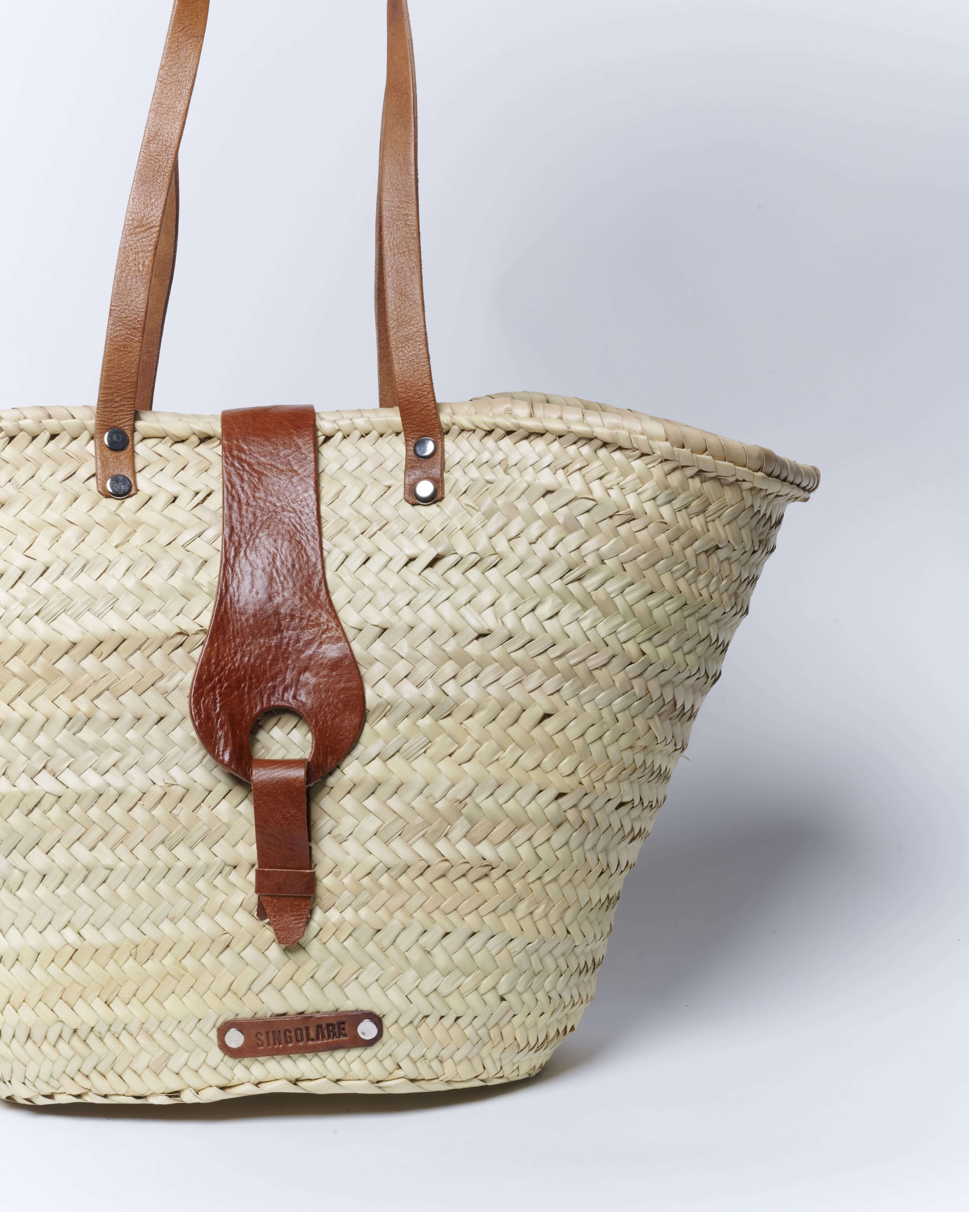 Accesorios Shopper Kim Beige de la marca AV-2025-603, bolso con diseño elegante y detalles en tonos neutros.