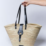 Accesorios shopper Kim Black de la marca AV-2025-604, bolso de mano negro con diseño elegante y práctico para uso diario.