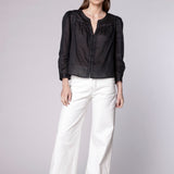 Jeans Stella Stretch de marca D-2024-804, pantalones ajustados de mezclilla con diseño moderno y bolsillos en la parte frontal y trasera.