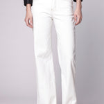 Jeans Stella Stretch de la marca D-2024-804, en color azul, con ajuste ceñido y detalles de costura visibles.