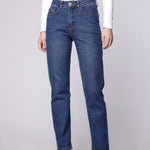Jeans slim Julieta de la marca D-2024-805, pantalones ajustados en azul con detalles en los bolsillos, vista frontal.