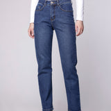 Jeans slim Julieta de la marca D-2024-805, pantalones ajustados en azul con detalles en los bolsillos, vista frontal.