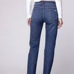 Pantalones jeans slim Julieta de la marca D-2024-805, en color azul, con corte ajustado y diseño moderno.