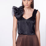 Blusa violeta de la marca FI-2024-605, blusas y poleras, con diseño elegante y tela suave en color violeta.