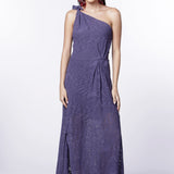 Vestido Passion de la marca O-2024-700, vestido elegante con detalles llamativos, diseñado para ocasiones especiales.