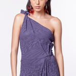 Vestido Passion de la marca O-2024-700, vestido elegante con diseño moderno y detalles en la parte superior.