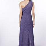 Vestido Passion de la marca O-2024-700, vestido elegante con diseño moderno y detalles en la imagen.