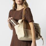 Shopper Justina