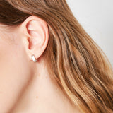 Aros Olave de plata de la marca BI-2024-230, diseño elegante y brillante, mostrando detalles y acabado en la imagen.