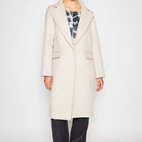 Chaqueta Berry de la marca I-2024-935, abrigada y moderna, con diseño elegante en color vibrante.