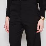 Pantalón Milan marrón de la marca I-2024-836, pantalones lisos con ajuste moderno y cinturilla en la imagen.