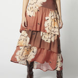 Falda Eslan Terracota de la marca FV-2026-406, en color terracota, con diseño elegante y fluido, visible en la imagen.