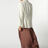 Blazer Jacinta blanco de la marca P-2026-909, chaqueta elegante de corte ajustado y estilo moderno para mujer.