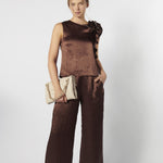 Blusa Burne Chocolate de la marca FV-2026-606, con diseño elegante en color marrón, mostrada en la imagen.