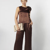 Blusa Burne Chocolate de la marca FV-2026-606, con diseño elegante en color marrón, mostrada en la imagen.