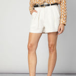 Pantalones cortos O-2025-100 Short Pomme en tela ligera y cómoda, color sólido, estilo casual para verano.