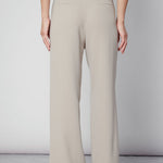 Pantalones Desire de la marca O-2025-801, pantalones de moda en tela negra con diseño moderno y ajuste cómodo.