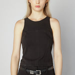 Blusa Desire de la marca O-2025-618, blusa de manga larga color blanca con detalles elegantes, vista frontal sobre fondo neutro.