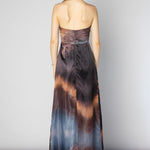 Vestido Silve de la marca FI-2025-701 con diseño elegante y moderno, mostrando detalles del vestido en la imagen.