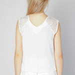 Blusa Lorelei de la marca O-2025-622, vista frontal con detalles de tela y color neutro en la imagen SINGULARE4116.jpg
