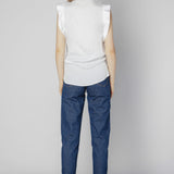 Blusa Asura de la marca O-2025-615, blusa de manga larga en color azul con detalles elegantes y cuello redondo.