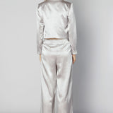 Chaqueta Lonna de la marca FV-2025-904, imagen en color gris con detalles de manga y cierre frontal.