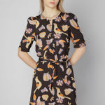 Vestido Liefde de la marca V-2025-738, vestido elegante con detalles modernos en color vibrante.