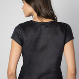 Blusa Alayse de la marca O-2025-620, con diseño elegante y tejido suave, visible en la imagen.