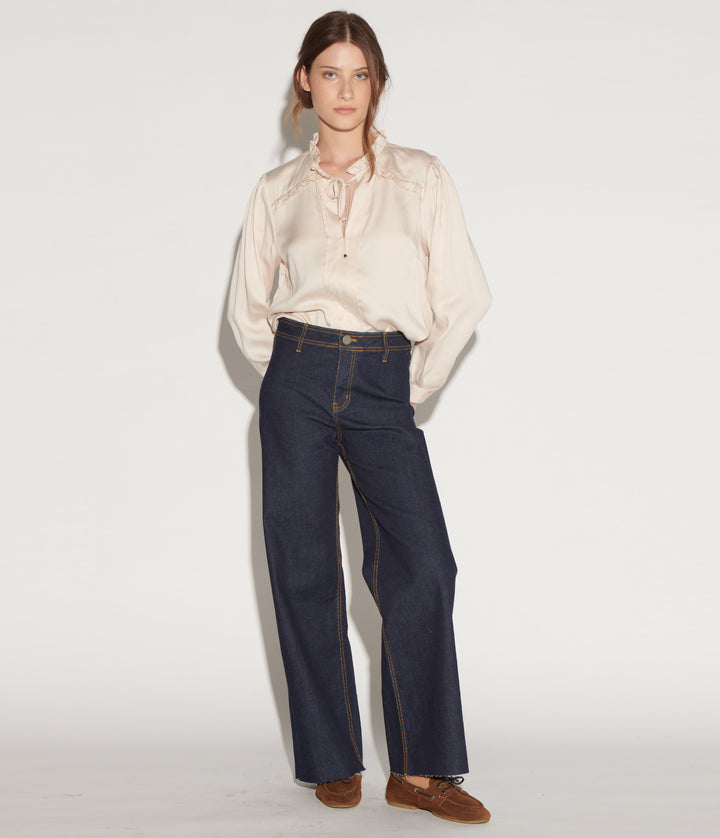 Pantalones hover