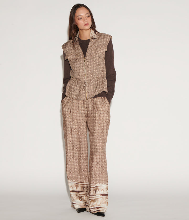 Pantalones hover